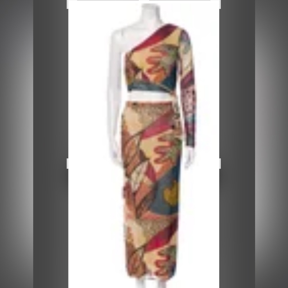 Alexis Printed Mesh Accents top and skirt Set
Size: S